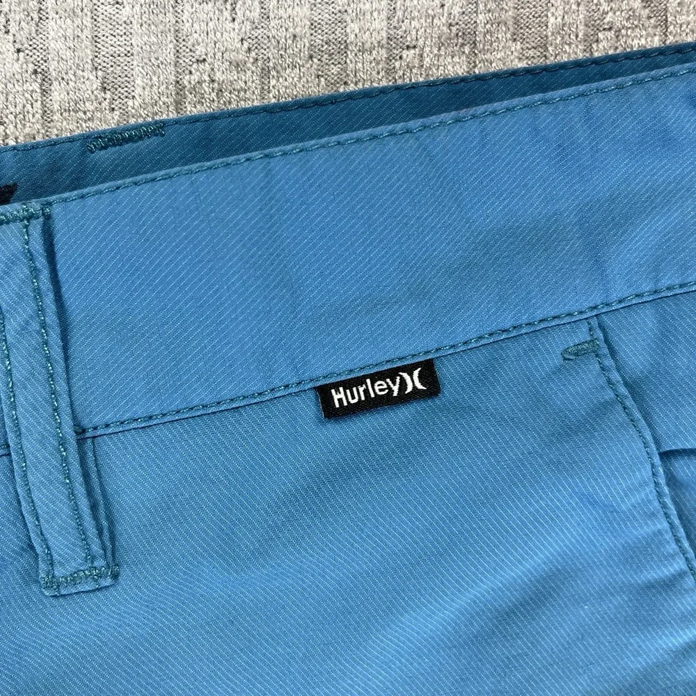 Nike Dri-Fit Hurley performance golf Men (30) outdoor Sports Blue dress shorts‎